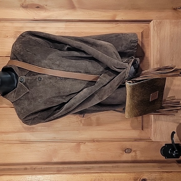 BOGO!!  Classic Brown Suede Shacket - Picture 2 of 15